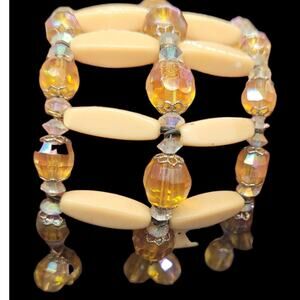 Glowing Amber Beaded Bracelet Vintage 90s Aurora Shimmer Bold Chic‎